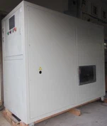 Escalfador d'aigua per a calefacció i refrigeració